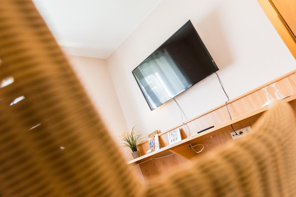 Schaefers Hotel, Self-Check-In, Cafe Und Baecker Am Hotel Фехта Экстерьер фото